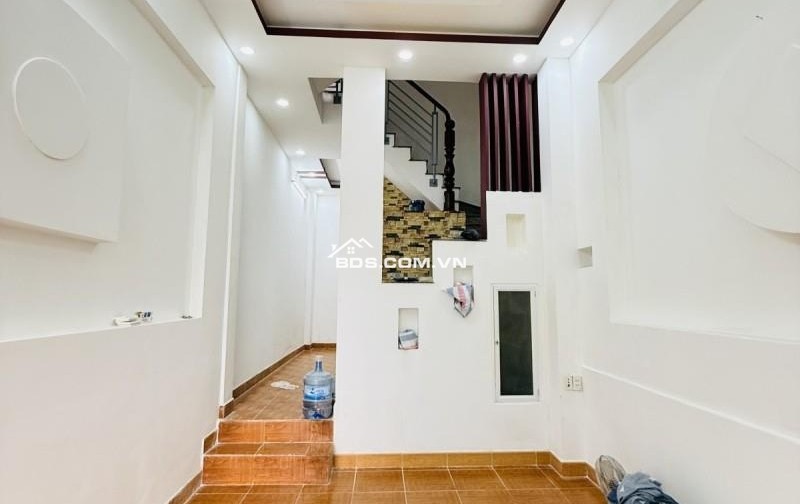 BÁN NHÀ 4 TẦNG CMT8, Q10 – diện tích S 38M² giá chỉ NHỈNH 6 TỶ